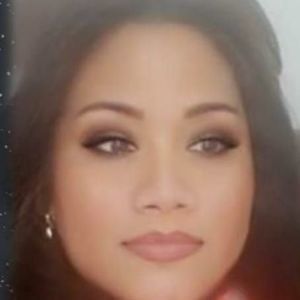 Meet your Posher, Nora